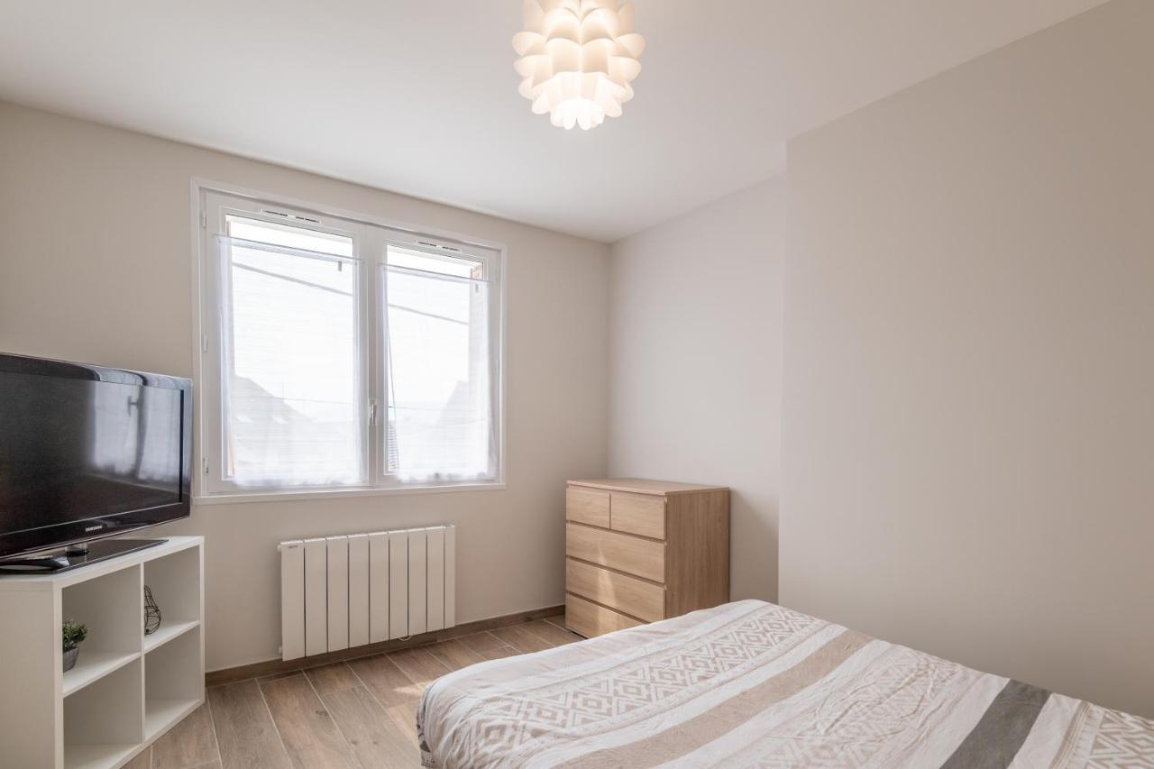 Appartement Lumineux Au Centre Du Village Saint-Felix  Екстериор снимка